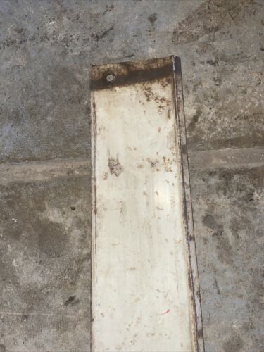 International 444 utility tractor orig IHC good engine front left side cov panel