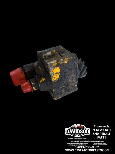 CUB LO BOY 154 184 185 INTERNATIONAL IH 547135R91 HYDRAULIC PUMP 