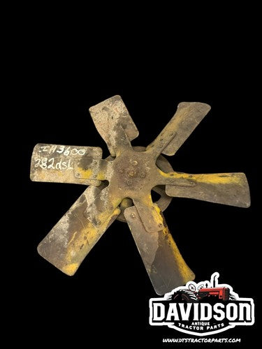IH International 3600 Backhoe Industrial Engine Fan W/bracket D282 Diesel