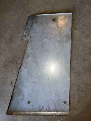 International 504 utility Tractor IH IHC front LEFT radiator side cover panel