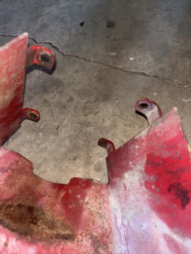 international 584,595,685 and more tractor pto sheild