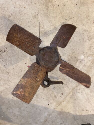 McCormick Farmall F20 Tractor engine motor fan blade w/ pulley for belt