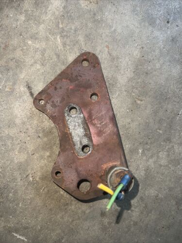 McCormick W9 Gas Linkage Rod Holder W/switch