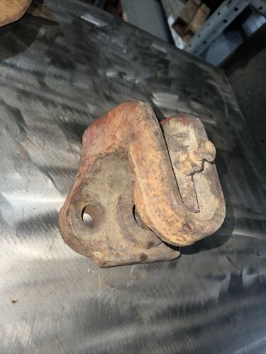 farmall h good condition Original IH draw bar support bracket anchor mount