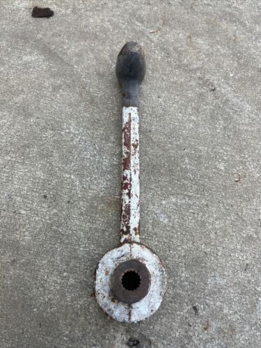 Farmall International 706 IH tractor TA Torque Amplifier control handle lever