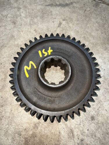 Farmall M IH Tractor top upper transmission 1st drive 44T gear 56533D