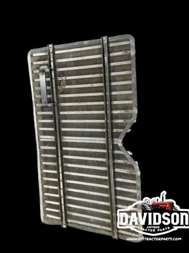 International 9100 9200 9400 Late Model Semi Grill