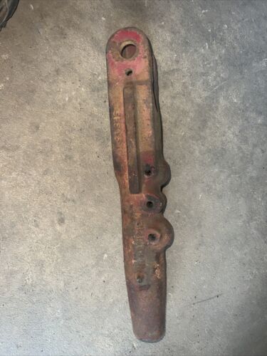 3121964R1 - Used LH Housing For An IH 278, 385, 484, 584, 585, 684, 685 Tractor
