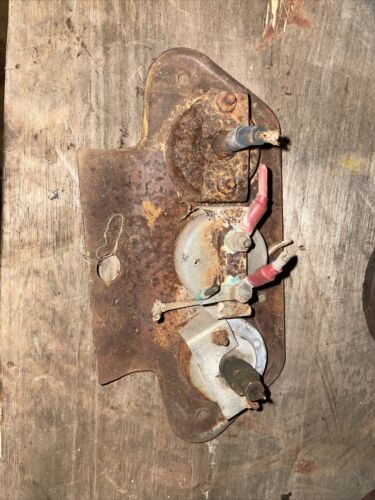 Farmall 350 300 utility Tractor IHC dash gauge holder bracket w/ gagues