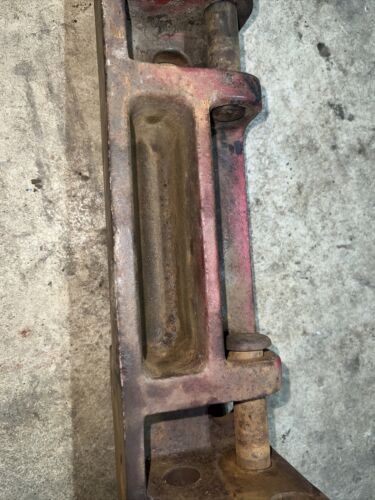 IH Farmall 656 706 806 856 Tractor 2pt 3pt Hitch LH Sway Block 385739R1