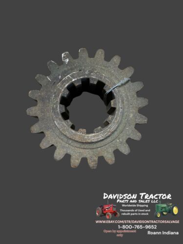 JOHN DEERE UNSTYLED B TRANSMISSION SECOND SPEED GEAR B1370R