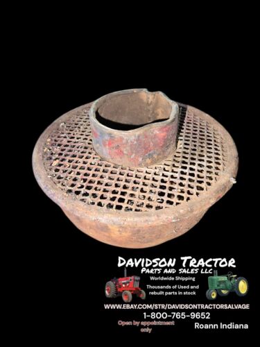 McCormick I6 Tractor Industrial Air Cleaner Cap