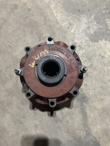 Farmall Hub Differential for M series/400/450/560/IH 660 Tractors (357030R1)