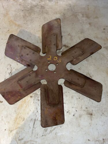 International Harvester 203 Combine engine fan