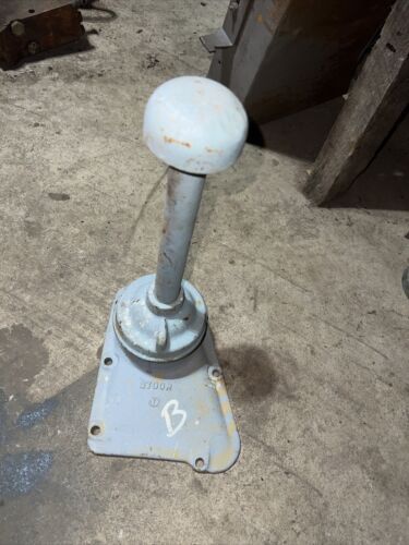 B700R Unstyled John Deere B tractor JD transmission cover oil breather tube cap