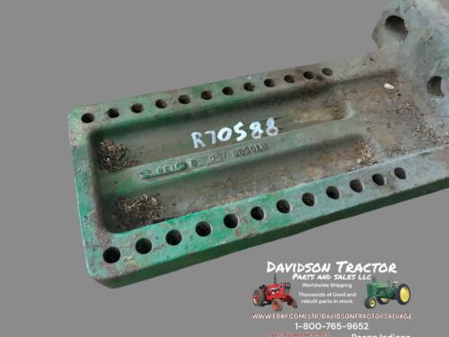 R70588 Tractor Fender Bracket Fits John Deere 2010 2030 2440 2510 2630 2640 +