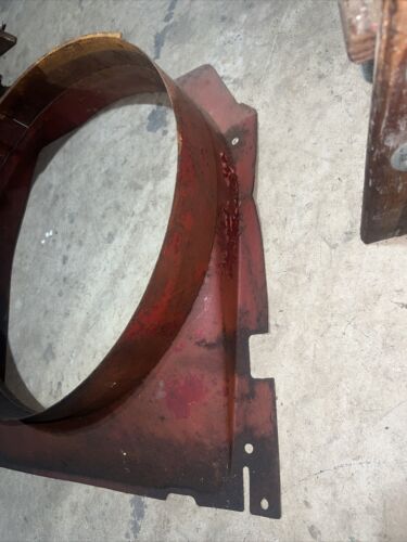 Farmall 504 diesel rowcrop tractor orignal IH radiator fan shroud