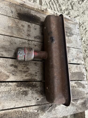 Farmall A B C 100 130 200 230 Valve cover W/Cap Antique tractor