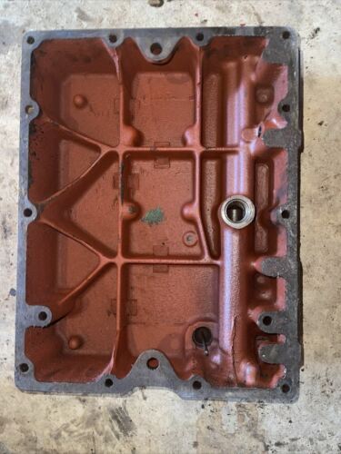 Farmall International 300 350 Utility Hydraulic Resivor Seat Mount