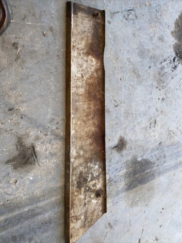 International 444 utility tractor IHC good engine front Right Side cov panel