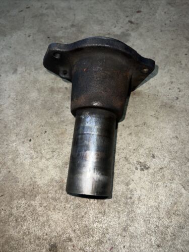 JOHN DEERE 2010 CLUTCH THROW OUT BEARING CARRIER T12764T