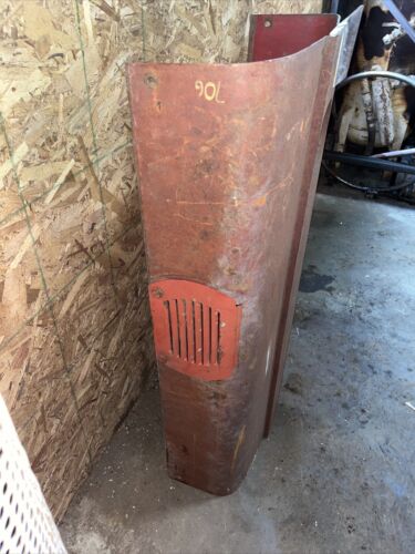 International Farmall 706 Hood antique tractor