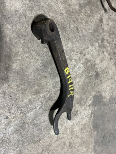 USED JOHN DEERE B TRACTOR 5TH AND 6TH SPEED GEAR SHIFTER FORK B1911R