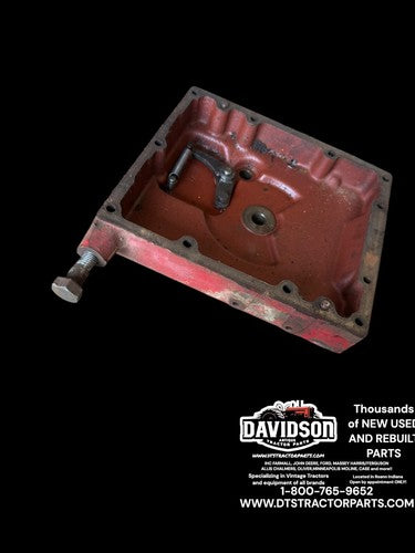 1970 Farmall IH 826 Tractor Transmission Shift Cover Plate 399045