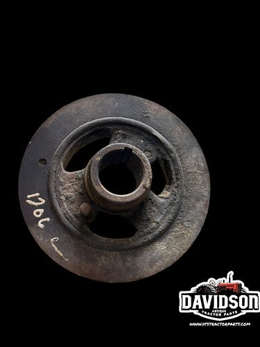 International Harvester 806 1206 1026 856 1256 1456 Crankshaft Pulley