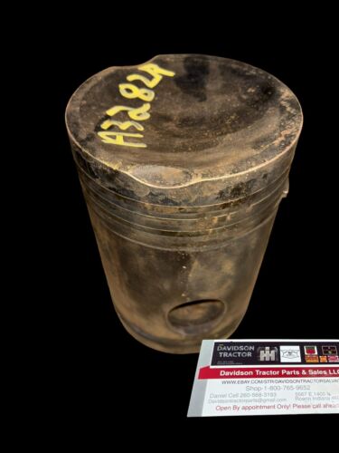 John Deere A A3282R JD Tractor engine motor piston