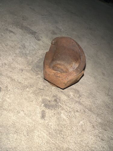 Farmall 560 IH tractor ORIGINAL engine motor crankshaft hand starter nut