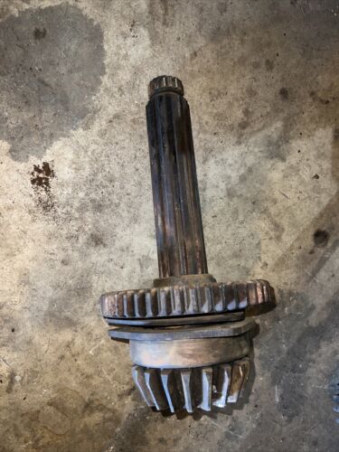Farmall M IH tractor ORIGNAL transmission drive shaft for gears too pinion