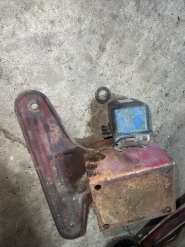 IH mcormick Farmall W6 Rear gas tank Mount/bracket