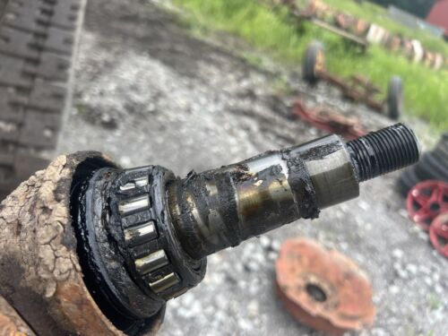 International W-400 Front Axel Assembly Antique Tractor