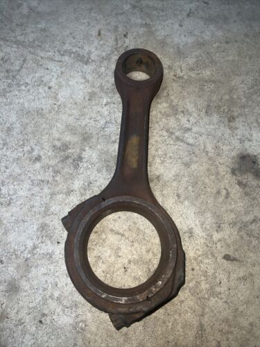INTERNATIONAL DT414,DT436,DT466 USED TRACTOR CONNECTING ROD 688922C1