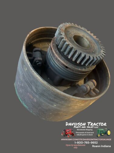 USED JOHN DEERE A TRACTOR BELT PULLEY CLUTCH ASSEMBLY A1864R