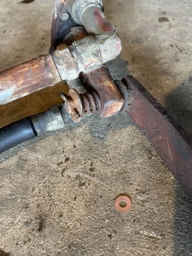 Farmall 560 IH tractor ORIGINAL rear hydraulic hose to platform holder bracket