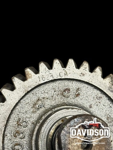 Used Transmisson Idle Gear fits White 2-44 fits Oliver 550 1E1035 162129A ES1035