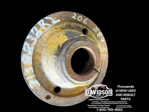 International 584 D206 Engine Crankshaft Pulley  3138838R2 Antique Tractor
