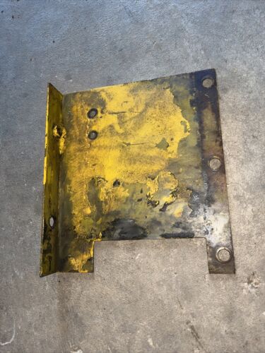 International Cub 154 low boy tractor IH rear cover plate panel oil filter mount