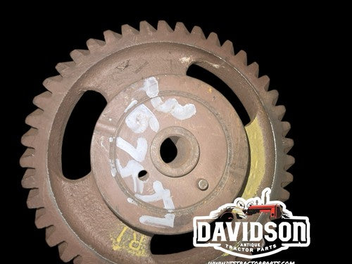 Farmall 560 460 RC Tractor IH IHC engine motor idler drive gear 367577R1