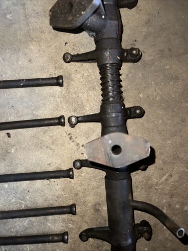 IHC McCormick W9 Gas Valve Cover Rocker Arm Push Rods
