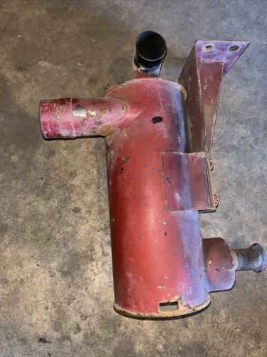 International Farmall 444 IH tractor air cleaner filter holder assembly Bracket