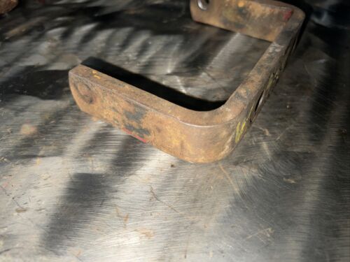 International W-400 Generator Bracket Antique Tractor