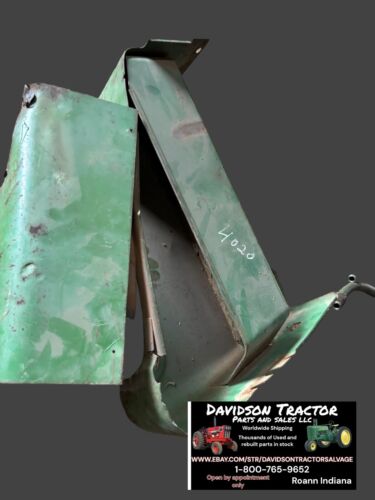 Used John Deere AR32572 Left Hand Rockshaft cover 3010, 3020, 4010, 4020