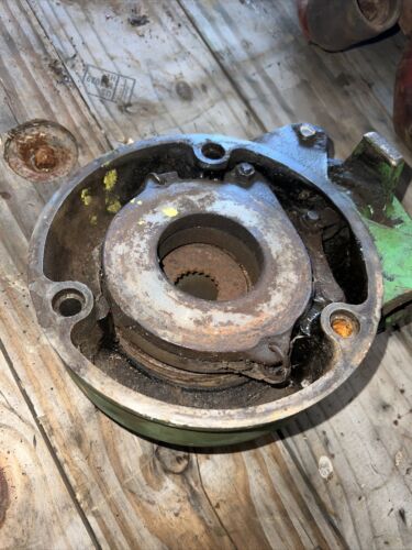 John Deere 40T brake housing M1781T