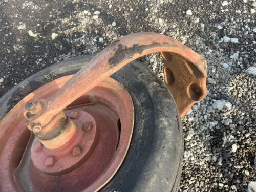 IHC Farmall M-450 Single Front Wheel