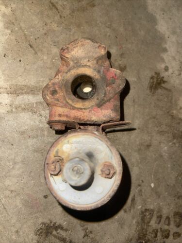 Farmall 300 350 400 450 distributor housing