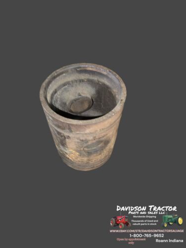 John Deere Unstyled B STD Piston B1R Antique Tractor