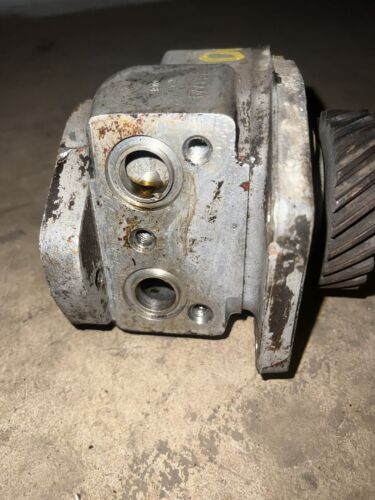 IH Farmall 400 450 Super M SMTA Gas Hydraulic Pump Antique Tractor